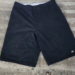 Black Dickies shorts
